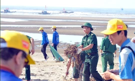Tạo điều kiện để thanh thiếu nhi tham gia bảo vệ môi trường, phát triển bền vững đất nước
