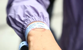 Bệnh viện mã vạch dành cho người nhà chăm bệnh nhân. Ảnh: FBBV