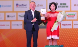 144 golfer doanh nhân trẻ 'so gậy' chào mừng giải thưởng Sao Vàng đất Việt