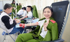 'Bông hồng xanh' chung tay sẻ chia tại Chủ nhật Đỏ lần thứ XV