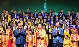 Vinh danh 200 doanh nghiệp Sao Vàng đất Việt có tổng tài sản 8 triệu tỉ đồng