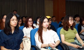 Tập huấn 200 liên lạc viên, tình nguyện viên phục vụ Hội nghị Nghị sĩ trẻ toàn cầu lần thứ 9