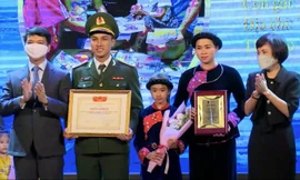 Vinh danh gia đình trẻ Việt Nam tiêu biểu lan tỏa 'điều phi thường của yêu thương'