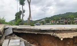 Tuyến đường hiện đại nhất Quảng Ninh lại sạt lở sau mưa