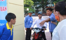 Quảng Ninh: Tới nhầm điểm thi vì ôn bài khuya quá