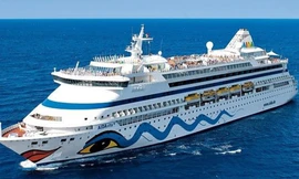 Quảng Ninh từ chối siêu du thuyền chở hơn 1000 khách