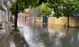 Hải Phòng mênh mông nước sau trận mưa lớn ngày đầu năm