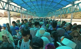 Bão số 2: Cô Tô cấm tàu, 1.640 du khách vẫn ở lại đảo