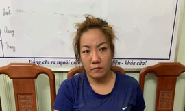 Mua bán ma túy, bố mẹ cùng con gái rủ nhau vào tù