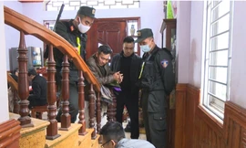 Bắt nhóm giang hồ thu tiền bảo kê hàng trăm tỷ tại vịnh Hạ Long