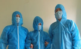 Hai đối tượng tham gia vận chuyển hàng chục nghìn tỷ qua biên giới ra đầu thú