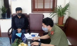 Rao bán 'Thẻ chống virus' và tung tin tìm ra thuốc chữa, 2 thanh niên nhận án phạt