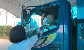 Quảng Ninh lập chốt kiểm tra, cho quay đầu những xe đến từ vùng dịch