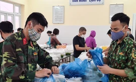 Cảm động những bức thư gửi từ khu cách ly: Cảm ơn chú bộ đội!