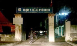 Bố của bệnh nhân thứ 17 đã tiếp xúc bao nhiêu người?