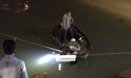 Nữ sinh lớp 12 nhảy sông tự tử sau khi bị mẹ mắng