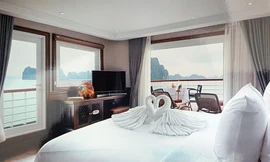 Căn phòng trên du thuyền 5 sao. Ảnh: Zing
