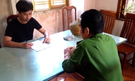 'Cuỗm' gần 200 triệu tiền bán vé Yên Tử để chơi lô đề