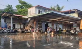 Đâm chết thiếu niên 15 tuổi rồi vào nhà dân... tự sát