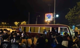 Các đối tượng được đưa về trụ sở công an