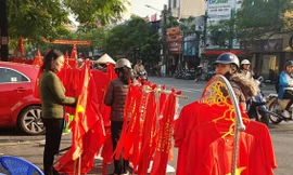 Hải Phòng rực đỏ cờ hoa trước trận chung kết