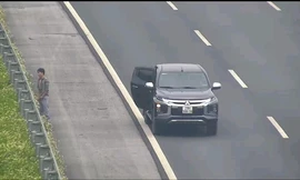 Tài xế bị phạt nặng vì dừng xe đi vệ sinh trên cao tốc