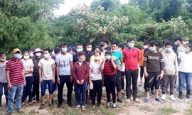 33 đối tượng nhập cảnh trái phép từ Trung Quốc về Việt Nam. Ảnh: Báo Quảng Ninh