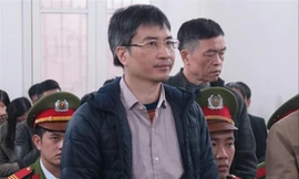 Giang Kim Đạt tại tòa.