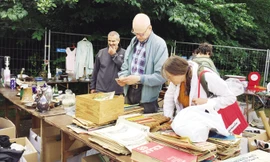 Một góc chợ rừng Charlottelund. Ảnh minh họa: P.M.