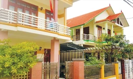 Biệt phủ của Thụ và Nam.