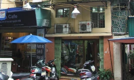 Quản lý yếu kém nên nhiều biệt thự Pháp trên phố Trần Hưng Đạo bị biến dạng. Ảnh: Minh Tuấn.