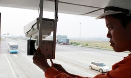 Bắt đầu từ ngày 3/11, các vi phạm về trật tự an toàn giao thông của người điều khiển phương tiện trên tuyến cao tốc Nội Bài - Lào Cai được phát hiện thông qua hệ thống camera. Ảnh: Vnexpress 
