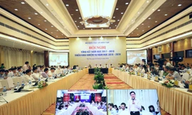 Hội nghị trực tuyến ngành giáo dục. Ảnh: Như Ý.