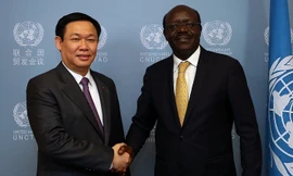 Phó Thủ tướng Vương Đình Huệ làm việc với Tổng Thư ký Hội nghị Liên Hợp Quốc về Thương mại và Phát triển (UNCTAD) Mukhisa Kituyi