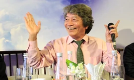 Nhiều ca sĩ khẳng định khá run khi được nhạc sĩ nổi tiếng khó tính Phó Đức Phương mời hát. Ảnh: N.M.Hà.