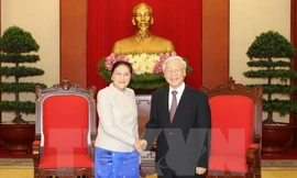 Tổng Bí thư Nguyễn Phú Trọng tiếp Chủ tịch Quốc hội Lào Pany Yathotou.