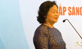 Nguyên Phó Chủ tịch nước Trương Mỹ Hoa, Chủ nhiệm Câu lạc bộ Vì Hoàng Sa - Trường Sa thân yêu, phát biểu tại chương trình giao lưu.