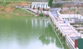 Với việc xây vượt thiết kế 7,7m, Thủy điện Sông Miện 5 tích vượt tiêu chuẩn thiết kế 4,5 triệu m3 nước. Theo các chuyên gia, số nước này thừa để xóa sổ toàn bộ thành phố Hà Giang khi sự cố xảy ra. Ảnh: N.S.