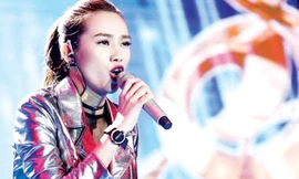 Bài hát Hay nhất: Người đẹp viết và hát