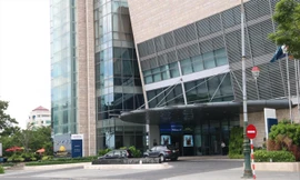 Nhà đất địa chỉ 36-38 Bạch Đằng hiện là khách sạn sang trọng, nằm trong diện 31 nhà đất công sản đang được điều tra làm rõ. Ảnh: Nguyễn Thành.