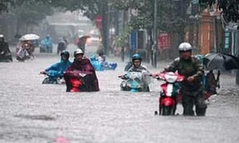 Dự báo mưa lớn đến 250mm: Hà Nội lên phương án chống ngập
