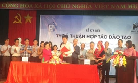 Lễ ký kết hợp tác đào tạo nguồn nhân lực cho dự án.