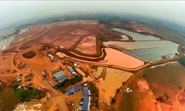 Khổ vì khoáng sản