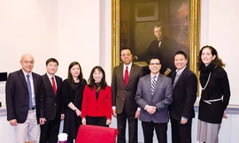 Tổng Hiệu trưởng (Provost) Ðại học Penn đón tiếp đoàn Vingroup.