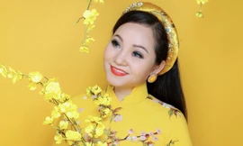 NSƯT Khánh Hòa ra đĩa bolero: 'Tôi chẳng giữ giá để làm nộm!'