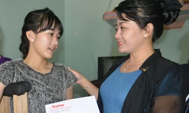 Nữ sinh mất một chân vẫn lạc quan