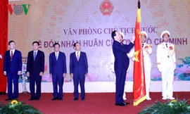 Văn phòng Chủ tịch nước đón nhận Huân chương Hồ Chí Minh