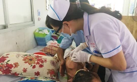 Bệnh nhân Long đang được điều trị tại BV quận Thủ Đức.