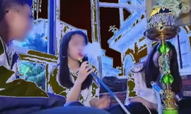 Cảnh học sinh hút shisha trong phóng sự của VTC14