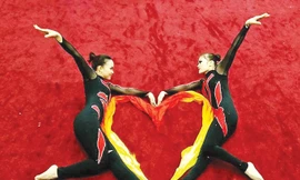 Ngọc Ánh và Thu Thùy.